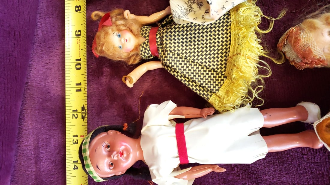 Lot of 8 International Souvenir Dolls in Traditional Dress, 7-13 in - 3
