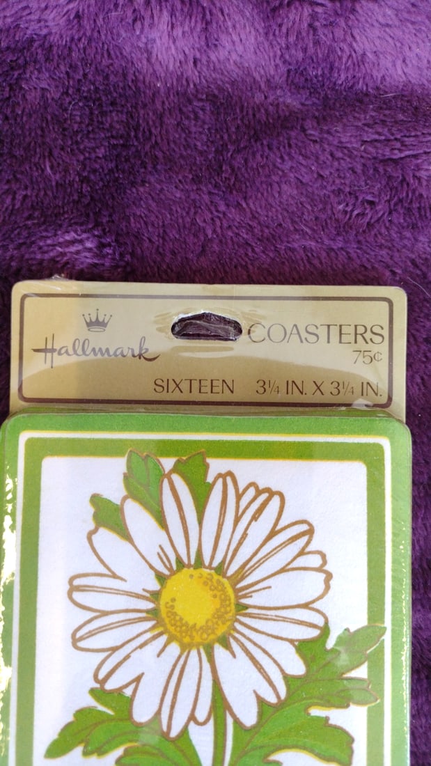 Mixed Collectibles Lot Park Plaza Motel Sands Regency Matchbooks, Brass Ashtray, Toy Car, Pens, C... - 12