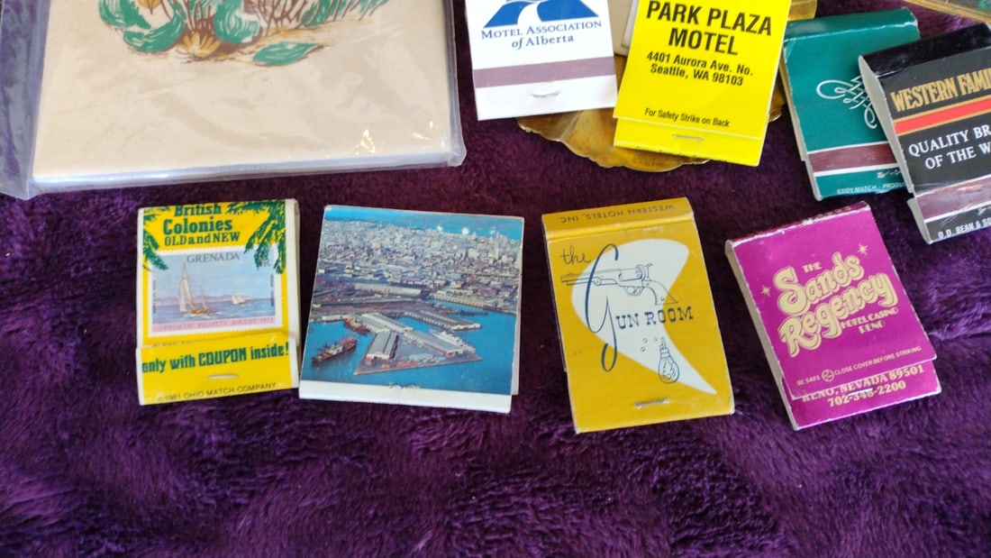 Mixed Collectibles Lot Park Plaza Motel Sands Regency Matchbooks, Brass Ashtray, Toy Car, Pens, C... - 2