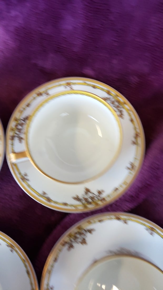 Set of 4 Haviland & Co Limoges France Porcelain Teacups & Saucers Gold Floral - 4