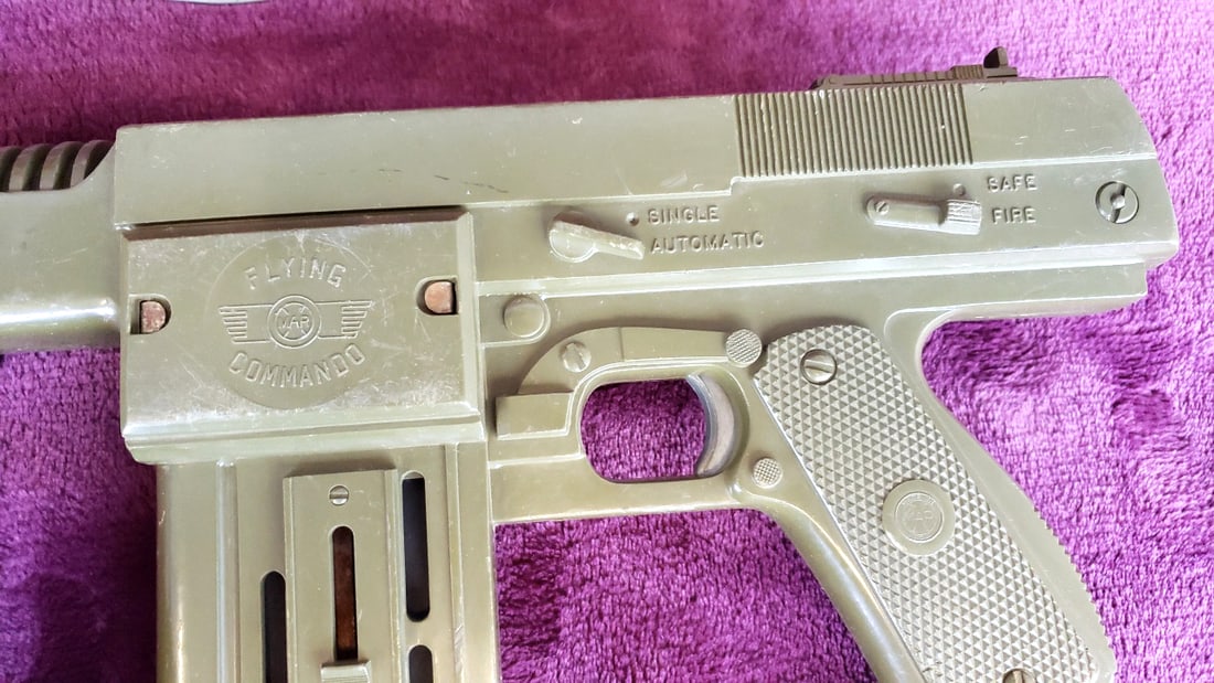 Vintage Toy Gun Lot Mattel M-16 Marauder Marx Flying Commando Cap Pistols Bayonets Slingshot - 4