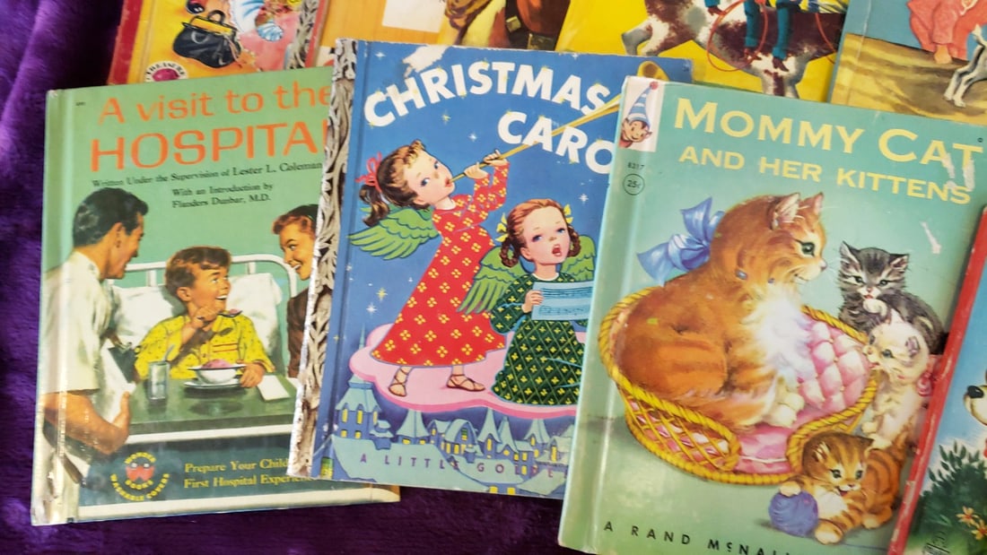 Vintage Children's Book Lot with Little Golden Books, Little Lulu, Three Bears, Yoo-Hoo, Mommy Cat - 5