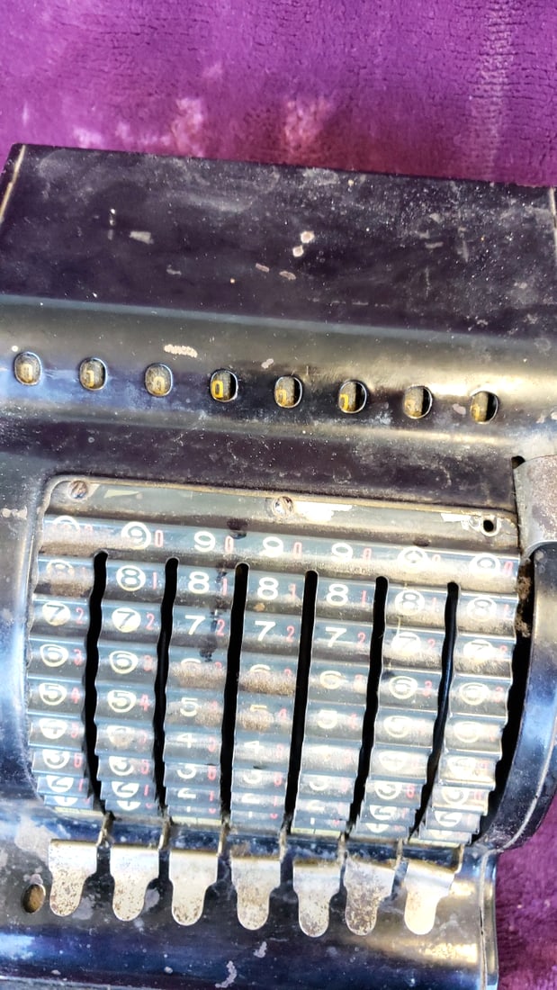 American Can Mechanical Adding Machine Calculator Black Metal Hand-Crank 8-Column - 2