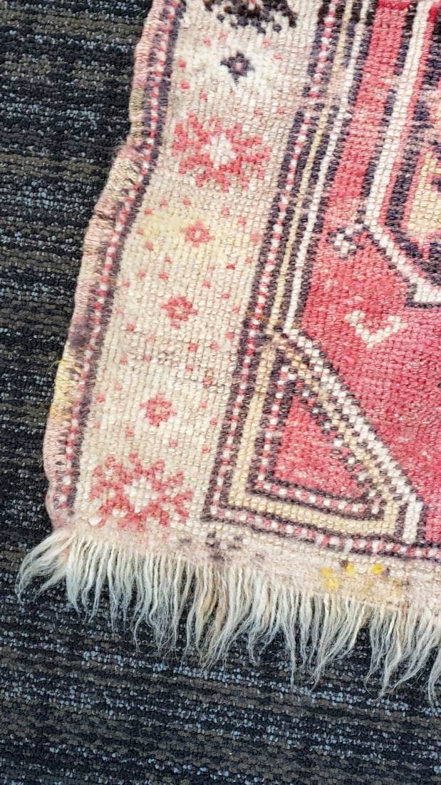 Small Red Beige Geometric Medallion Rug with Fringe, Approx. 18 x 32 in - 2