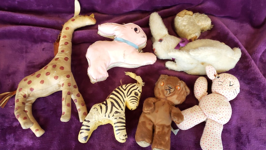 Stuffed Animal Toy Lot Giraffe Zebra Rabbits Teddy Bear Pink Dog, Approx. 12 in: 22 x 16 x 5 1.8 lb Low Estimate: 5.00 High Estimate: 25.00