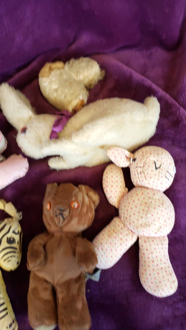 Stuffed Animal Toy Lot Giraffe Zebra Rabbits Teddy Bear Pink Dog, Approx. 12 in - 4