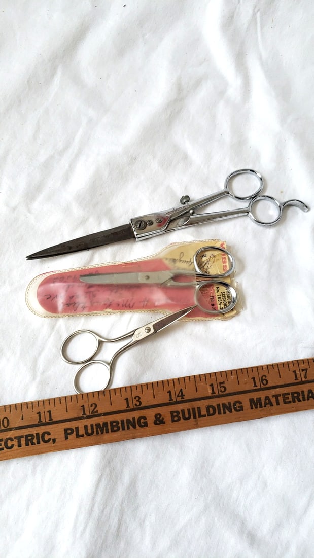 3-Pc Scissors Lot: Wiss No. 7631/2-3 Embroidery Scissors, Supercut 22 Shears - 4