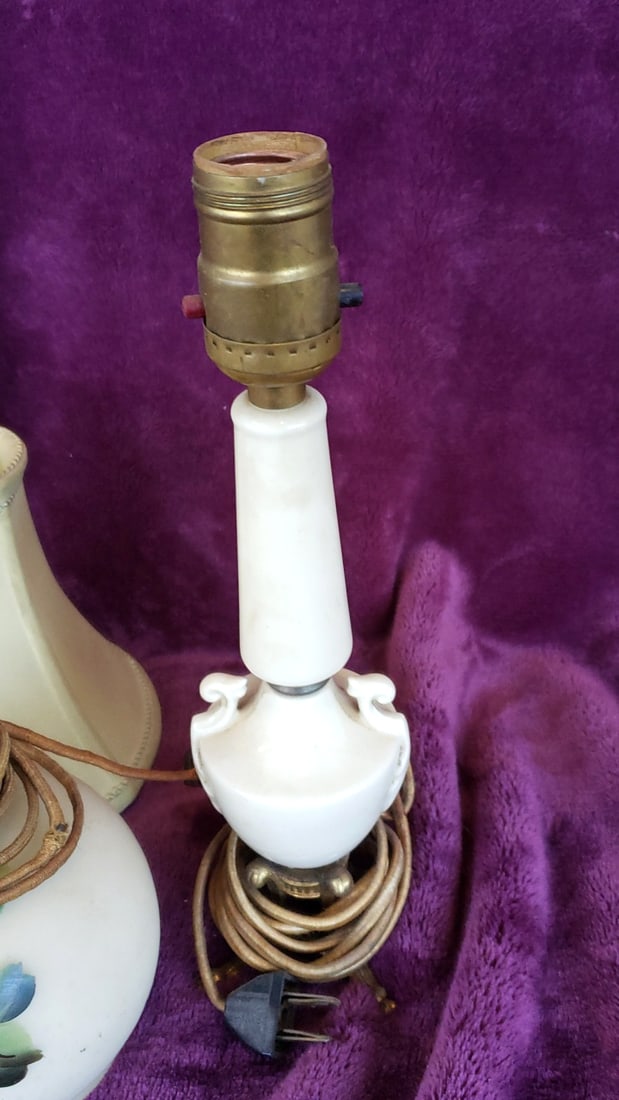 Lot of 3 Vintage Table Lamps 40s with Fabric Shade - 4