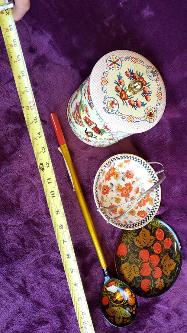 Folk Art Kitchenware Lot: Lidded Tin Canister, Floral Handled Bowl, Khokhloma Plate & Spoon - 5