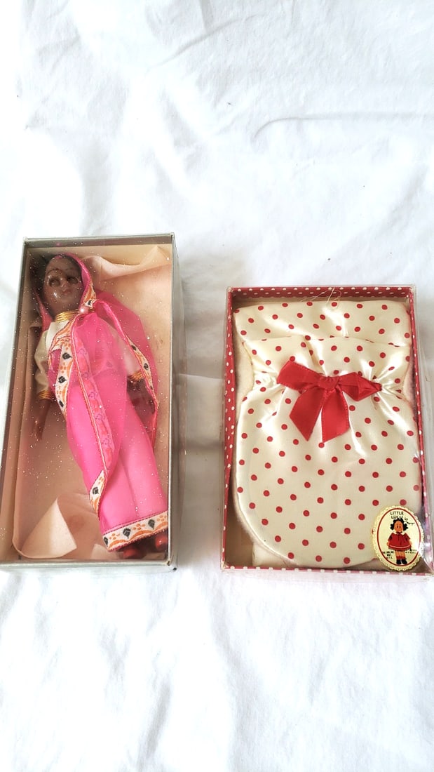 Little Lulu by Marge Polka Dot Fabric Bag and Boxed Sari Doll Lot: 10 x 9 x 2 1 lb Low Estimate: 20.00 High Estimate: 250.00