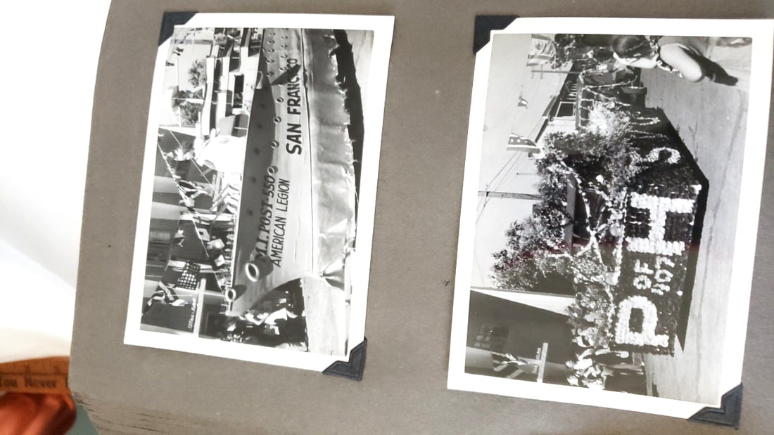 Large photo album Halloween, Parade, Winter 1940s - 13
