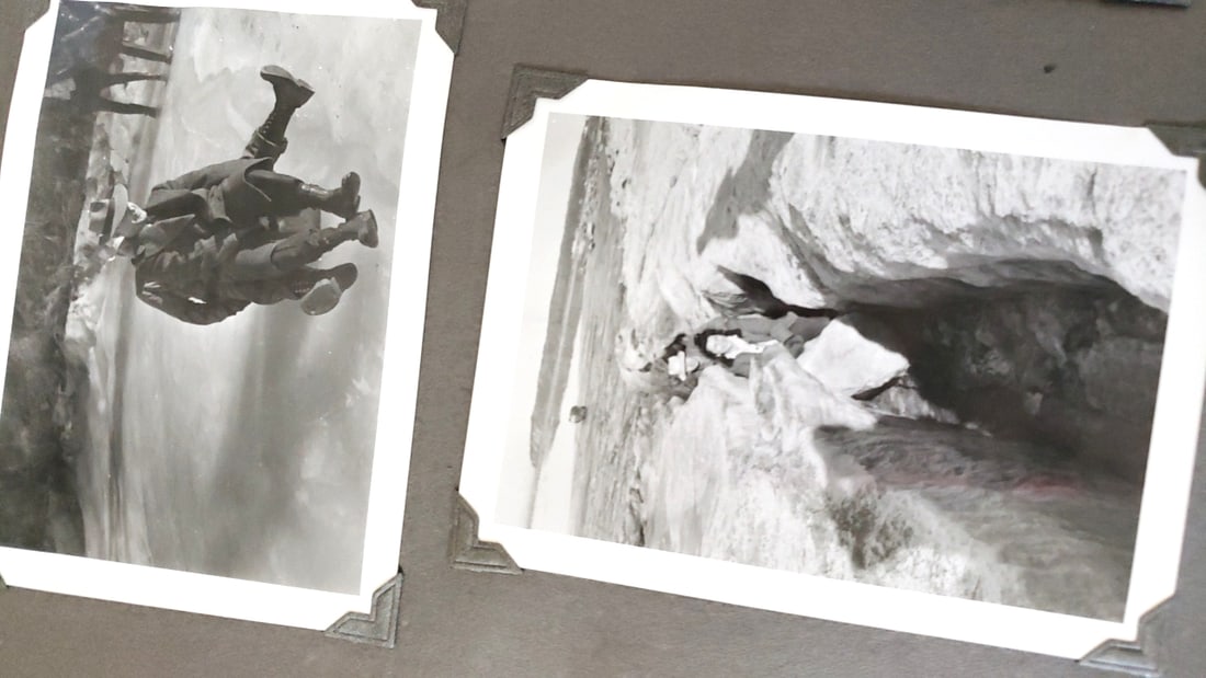 Large photo album Halloween, Parade, Winter 1940s - 9