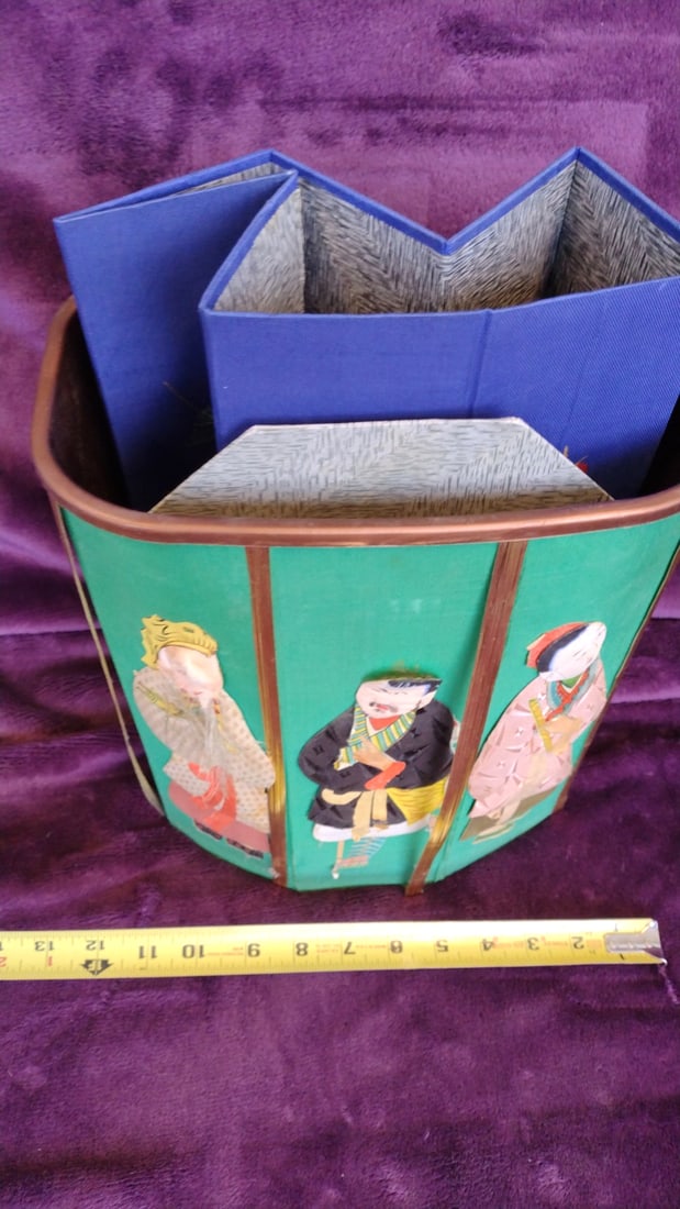 Decorative Green Wastebasket with Asian Figure Panels and Blue Folding - 5