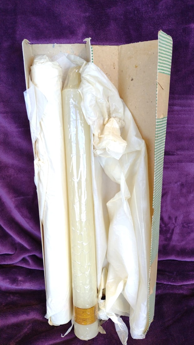 Pair LEENGEE 24in Pillar Candles: 5.5 x 27 x 3 3 lb Low Estimate: 10.00 High Estimate: 25.00