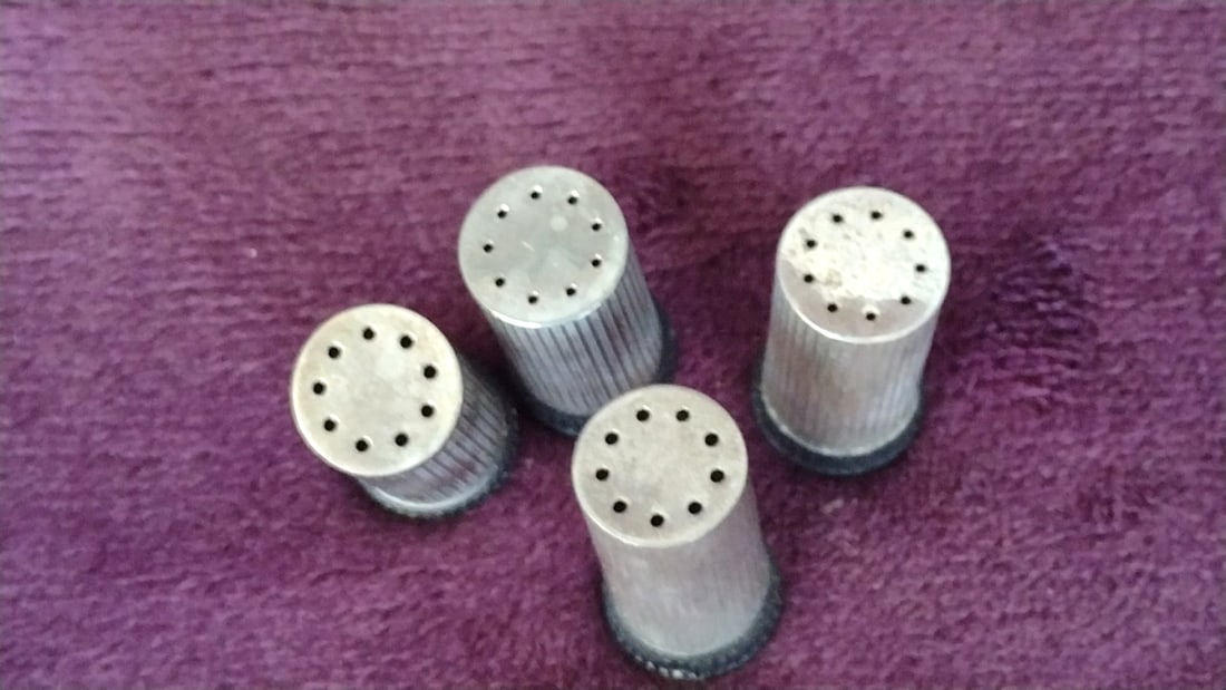 Set Of 4 Ribbed Aluminum Salt/pepper Shakers With Black Plastic Bases - 2