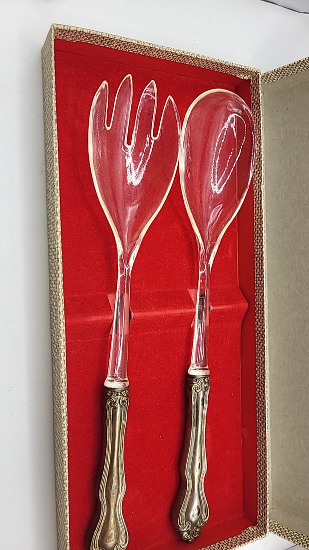 Vintage Westmoreland George And Martha Sterling Silver And Lucite Salad Serving Set. (1 of 8)