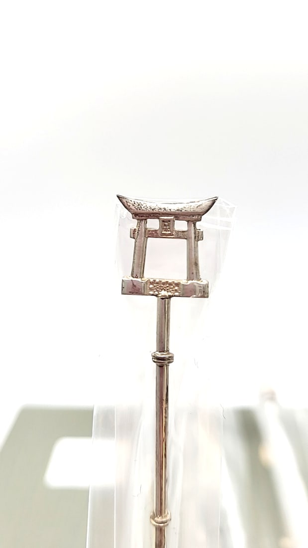 Boxed Set Of Sterling Japanese Landmark Cocktail Spoons Stirrers. - 4