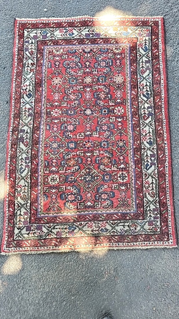 Handmade Iranian Couristan Collection Red Persian 100 Wool Area Rug (1 of 5)