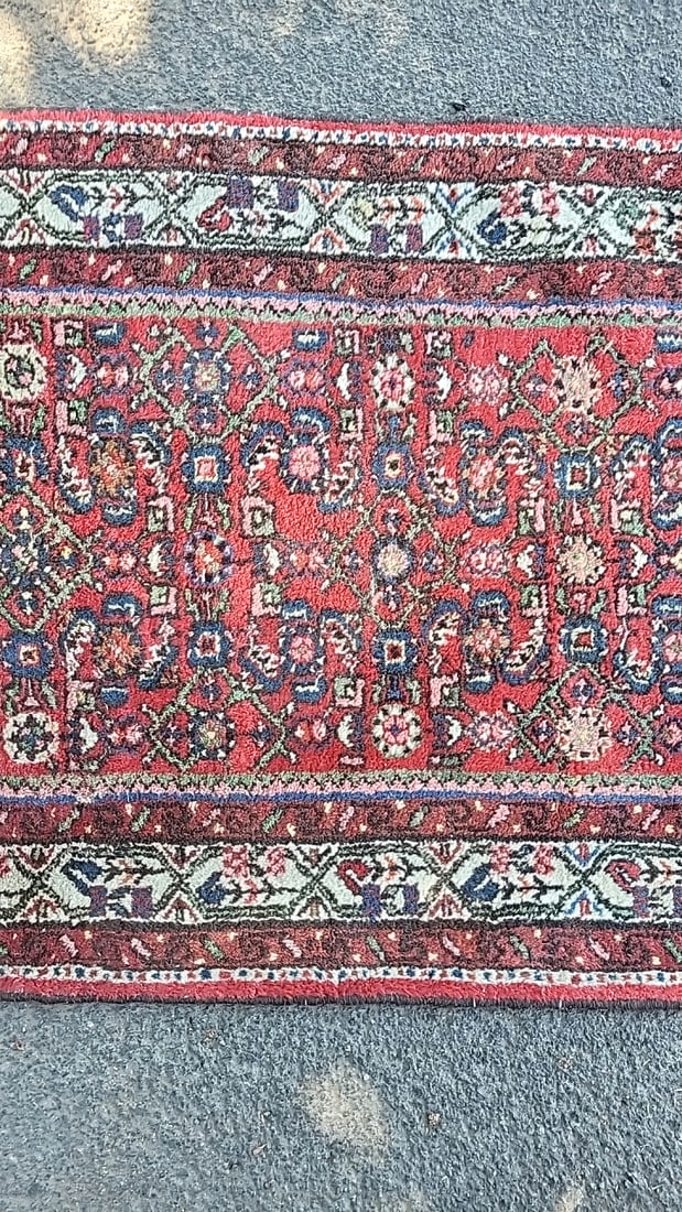 Handmade Iranian Couristan Collection Red Persian 100 Wool Area Rug - 3