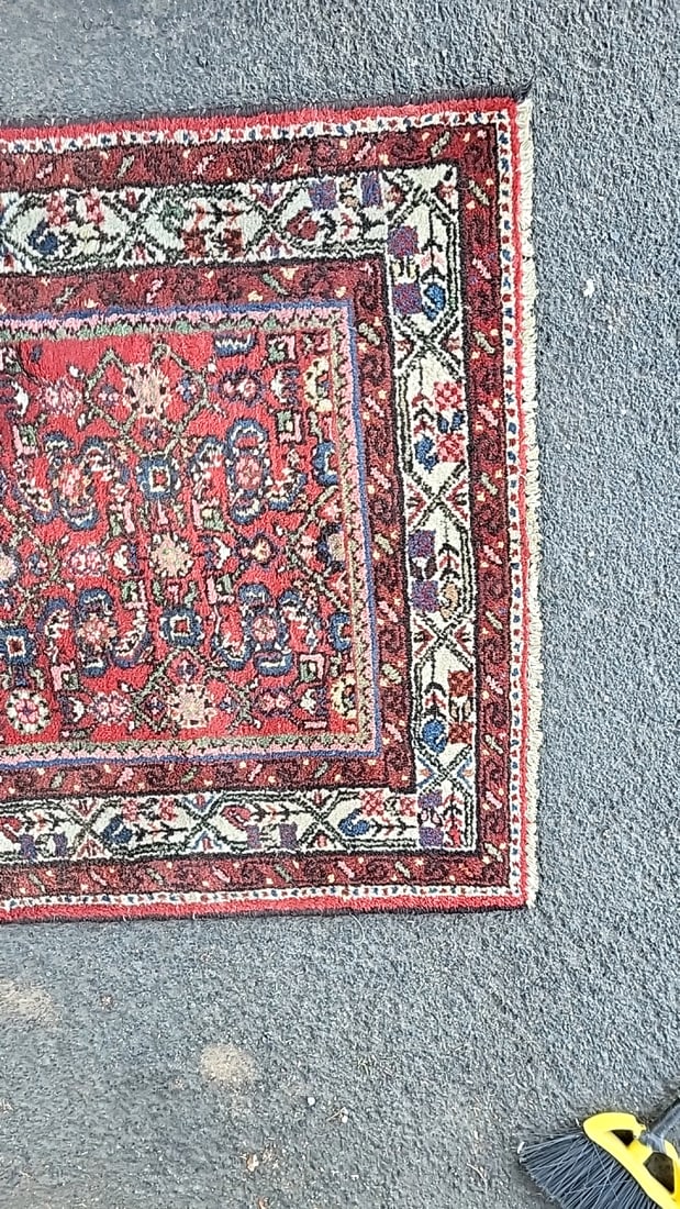 Handmade Iranian Couristan Collection Red Persian 100 Wool Area Rug - 4