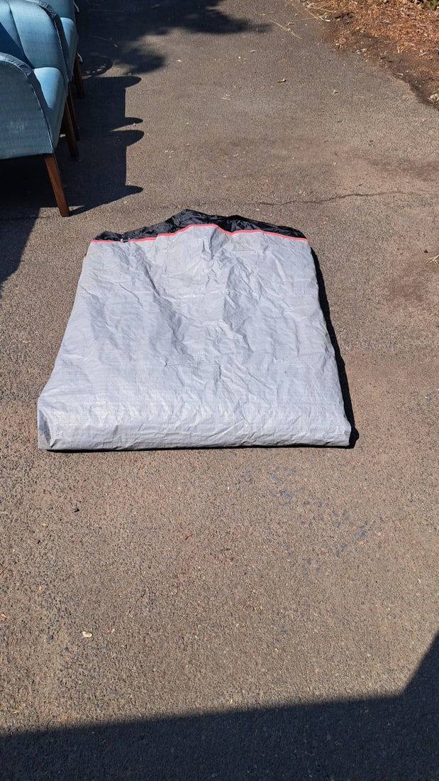 Like New Cascade Outdoor Gear 6-man Camping Tent With Poles, Stakes And Carry Bag - 5
