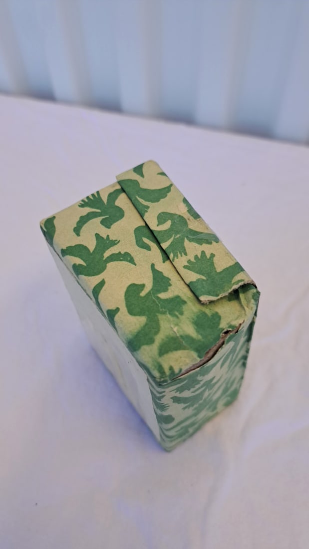 Ambar Incense Cones In Green Bird Pattern Box With Egyptian Illustration - 3