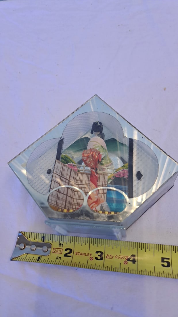 Geisha Glass Shadow Box Diorama Display, House-shaped, Approx. 6in - 4