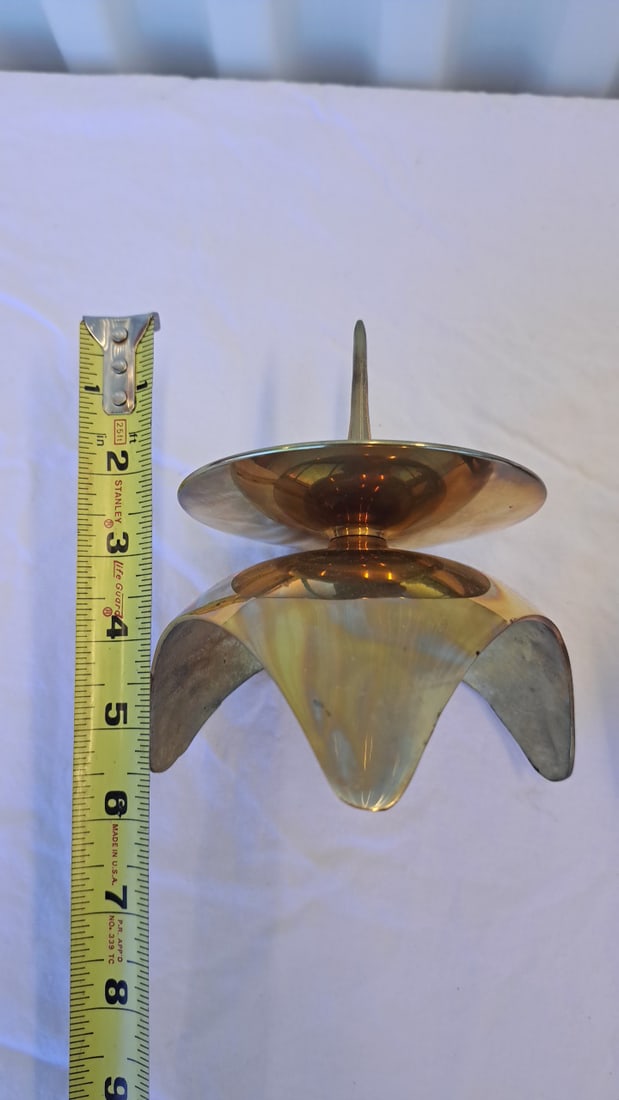 Pair Brass Taper Candle Holders With Round Drip Plates And Curved Tripod Bases - 6