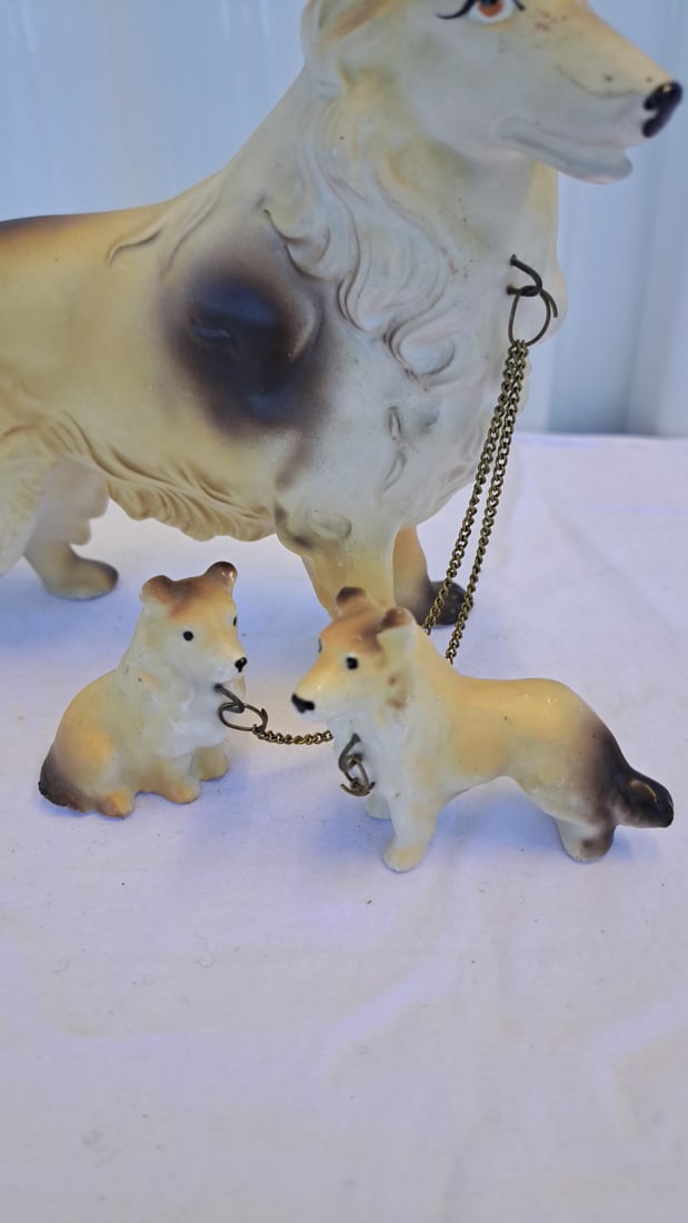 Ceramic Collie Dog Figurine With Two Puppies And Chain Leashes - 3