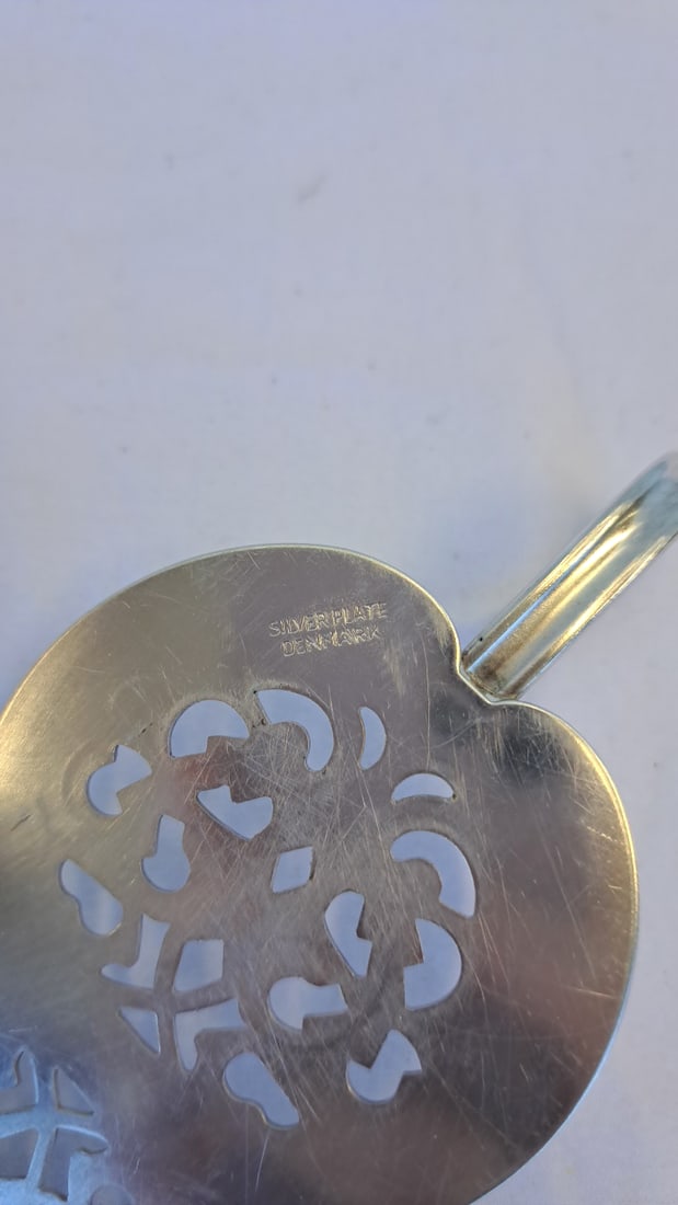 2 Pierced Silverplate Cake Servers Denmark.And Italy - 7
