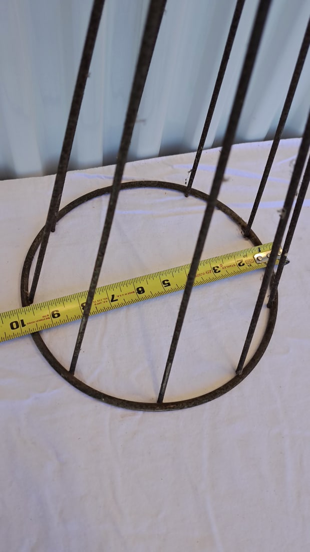 Metal Wire Plant Stand Round Base Top Basket Approx 20in High - 5