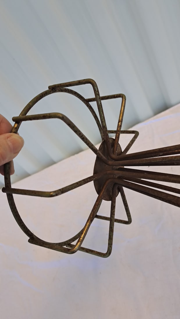 Metal Wire Plant Stand Round Base Top Basket Approx 20in High - 7