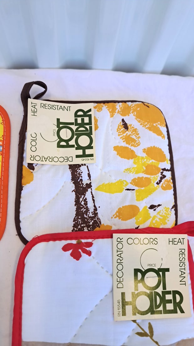 Skilcraft Mr 946 Pot Holder Lot, Assorted Floral Fruit Leaf Patterns Nos - 7