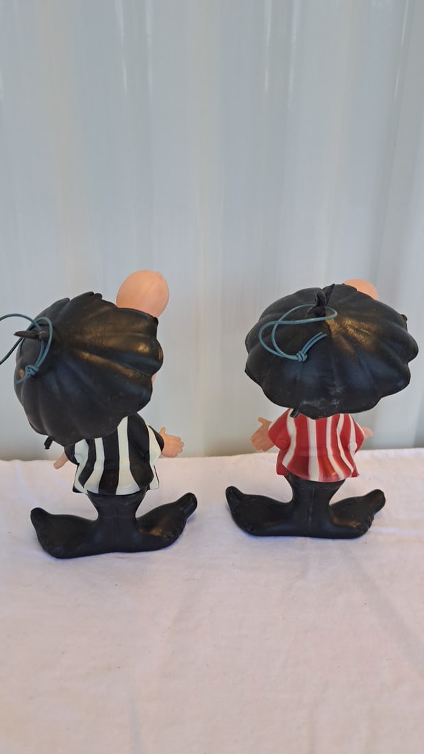 Pair Of Big Nose Football Fan Hanging Figures, Red And Black Striped Shirts - 3