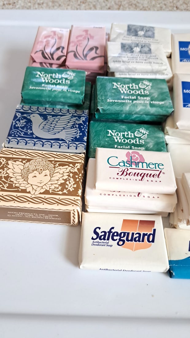 70 Assorted Hotel Brand Soap Bars Lot Motel 6, North Woods, Cashmere Bouquet, Safeguard, Dial - 5