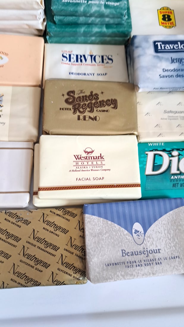 70 Vintage Hotel Motel Soap Bar Lot Dial Neutrogena Best Western Travelodge Motel 6 - 5