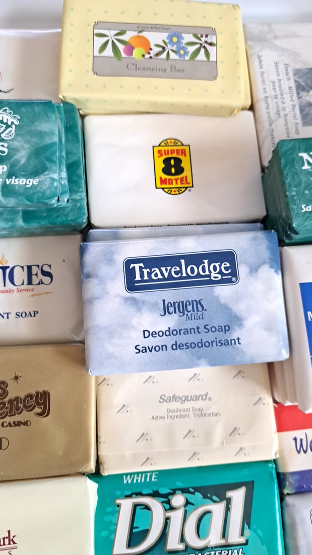 70 Vintage Hotel Motel Soap Bar Lot Dial Neutrogena Best Western Travelodge Motel 6 - 6