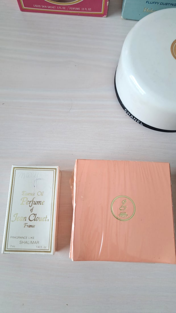 Fragrance And Powder Lot Chanel Box Onlyr, Helena Rubinstein Heaven Sent, Houbigant Chantilly, Tabu - 2