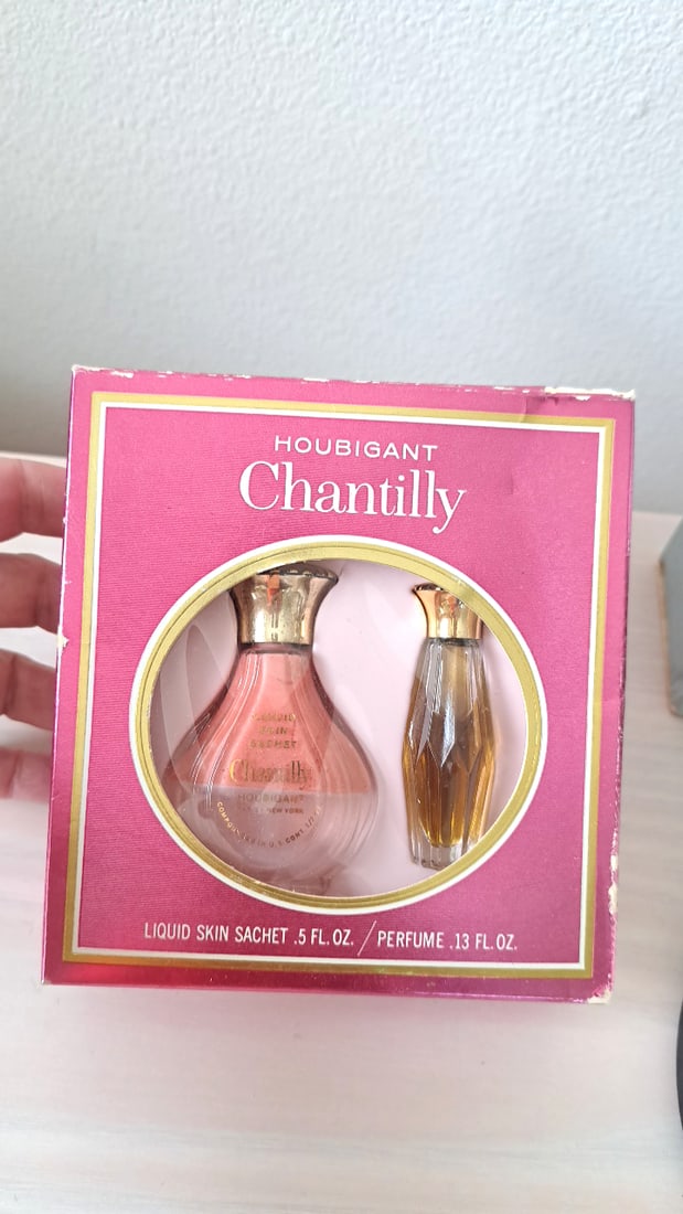 Fragrance And Powder Lot Chanel Box Onlyr, Helena Rubinstein Heaven Sent, Houbigant Chantilly, Tabu - 8