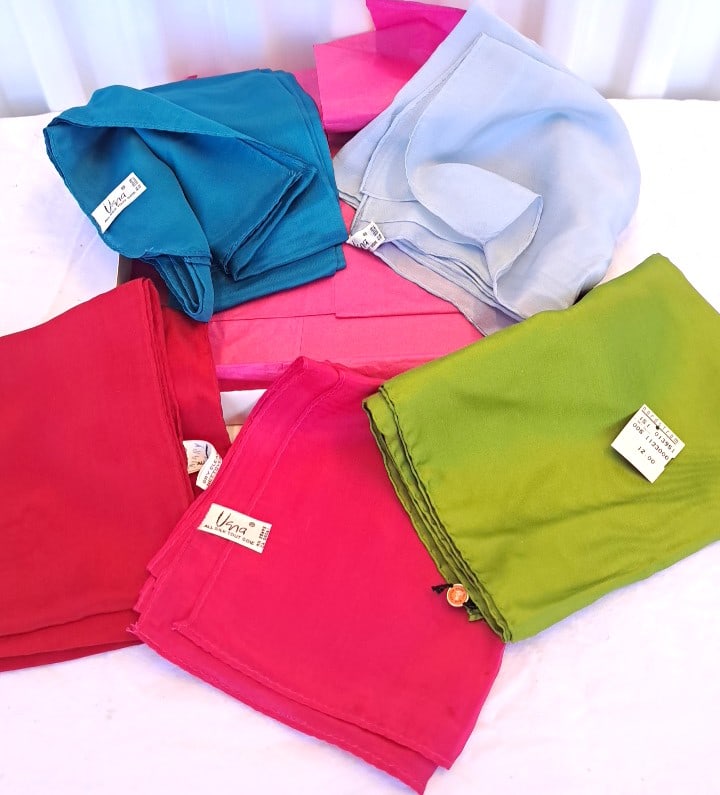 5 Vera All Silk Scarves: 4 are approx 50in x 12in. Condition looks great but there may be a minor mark that does not show up. Pink in box is just paper. 10 x 8 x qin. 1lb Low Estimate: 25.00 High Estimate: 75.00