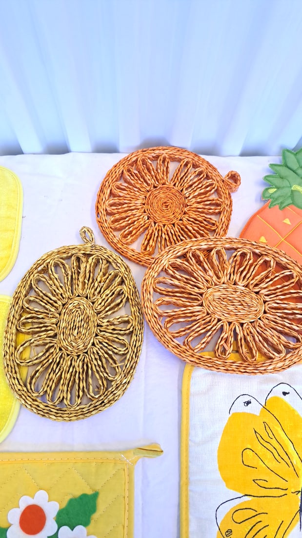 Kitchen Potholder Trivet Lot Vera Butterfly Pineapple Mushroom Floral Woven Straw - 2