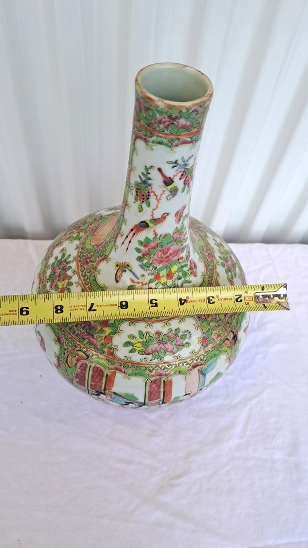 Chinese Famille Rose Porcelain Bottle Vase With Figures, Birds And Floral Panels - 7