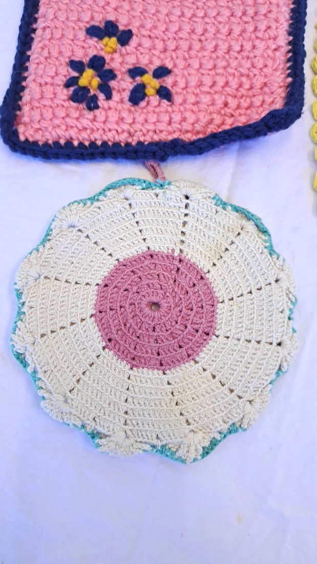 6 Crochet Pot Holders Assorted Floral Round Square Designs - 2
