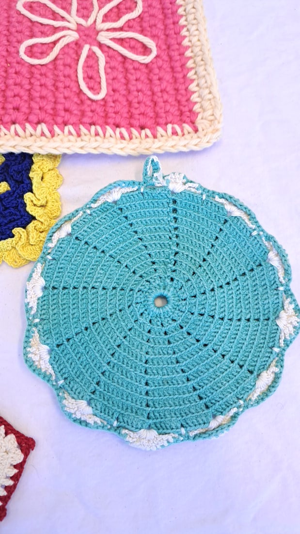 6 Crochet Pot Holders Assorted Floral Round Square Designs - 5