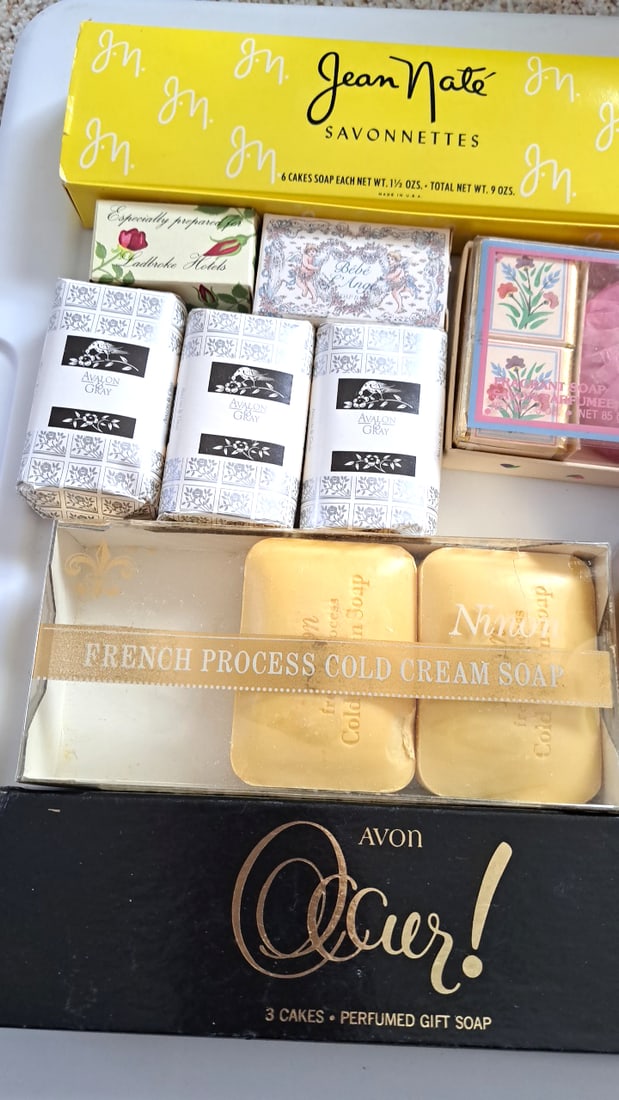 Vintage Soap Lot Jean Nat Savonnettes Avon Occur Ninon Cold Cream Gilchrist & Soames - 4