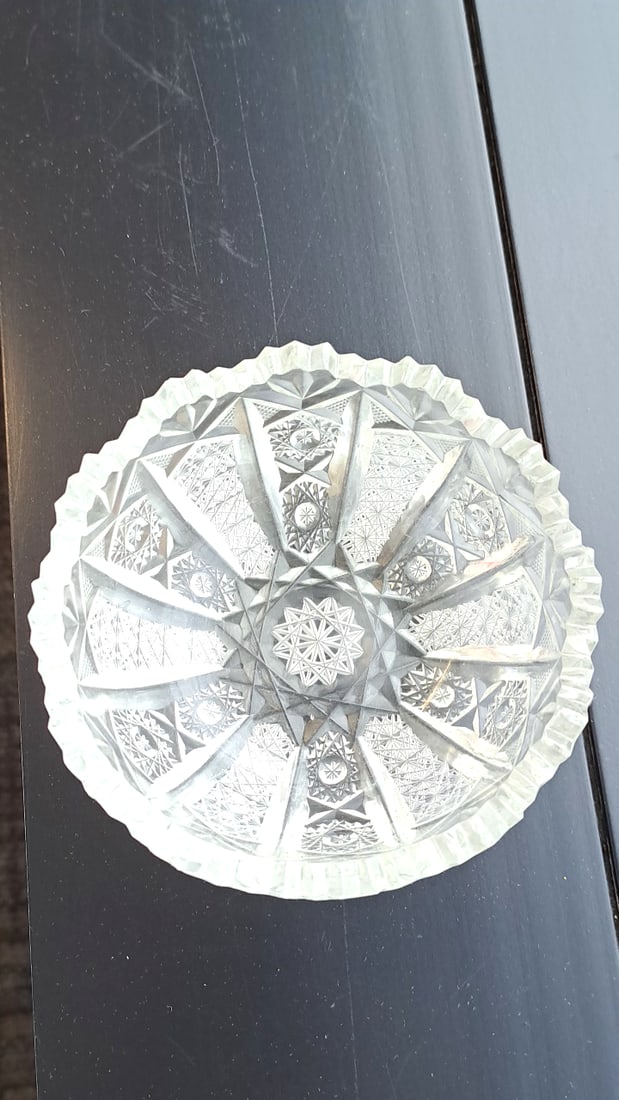 8 American Brilliant Cut Dessert Bowls, Sawtooth Rim Starburst Pattern - 4