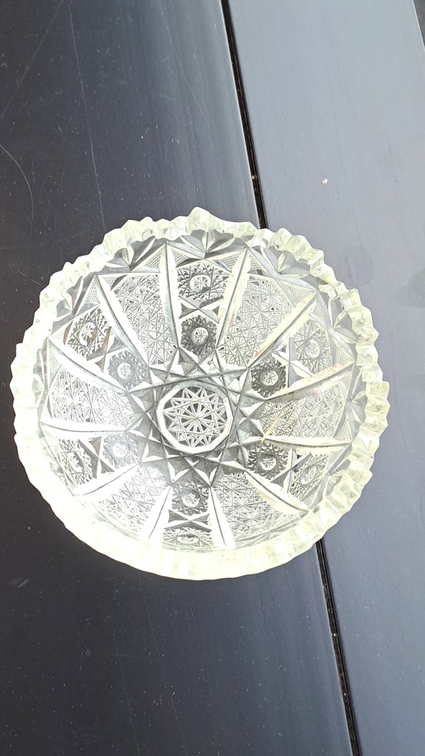 8 American Brilliant Cut Dessert Bowls, Sawtooth Rim Starburst Pattern - 7