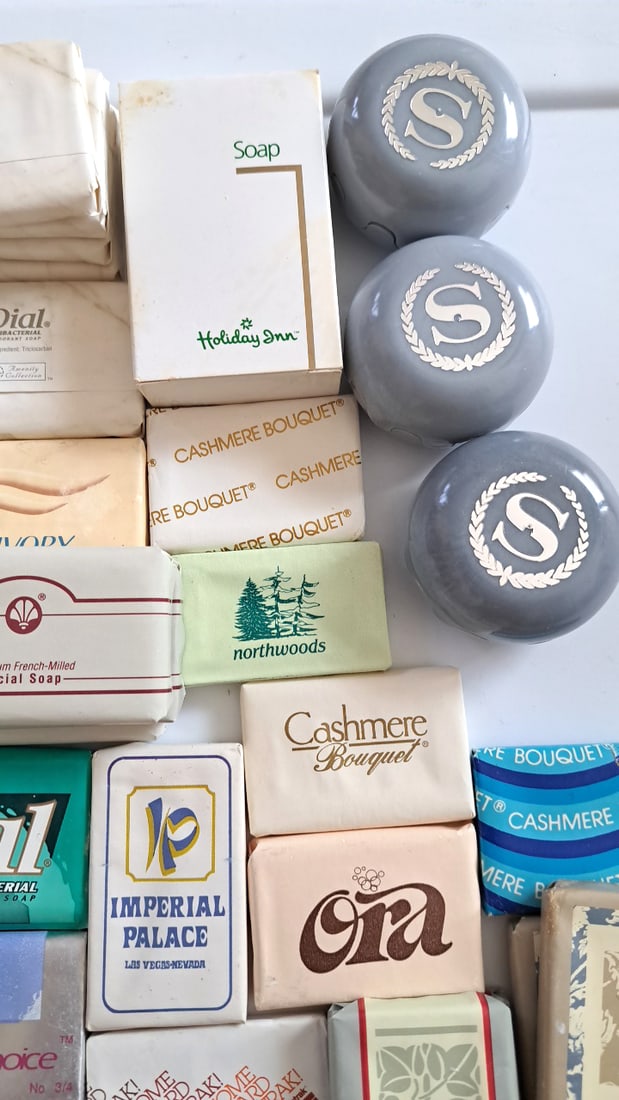 70 Mixed Hotel Motel Facial Soap Bars Lot North Woods Dial Cashmere Bouquet Motel 6 Travelodge Mi... - 6