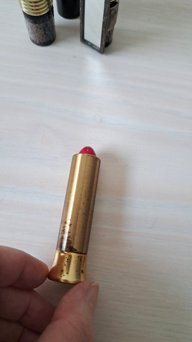 3 Revlon Lipsticks 1 Helen Neushaefer - 4