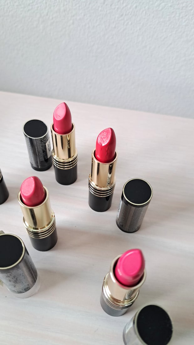 6 Revlon Super Lustrous Lipsticks - Pinkred Shades Incl. Fire Ice, Persian Melon Nos - 6